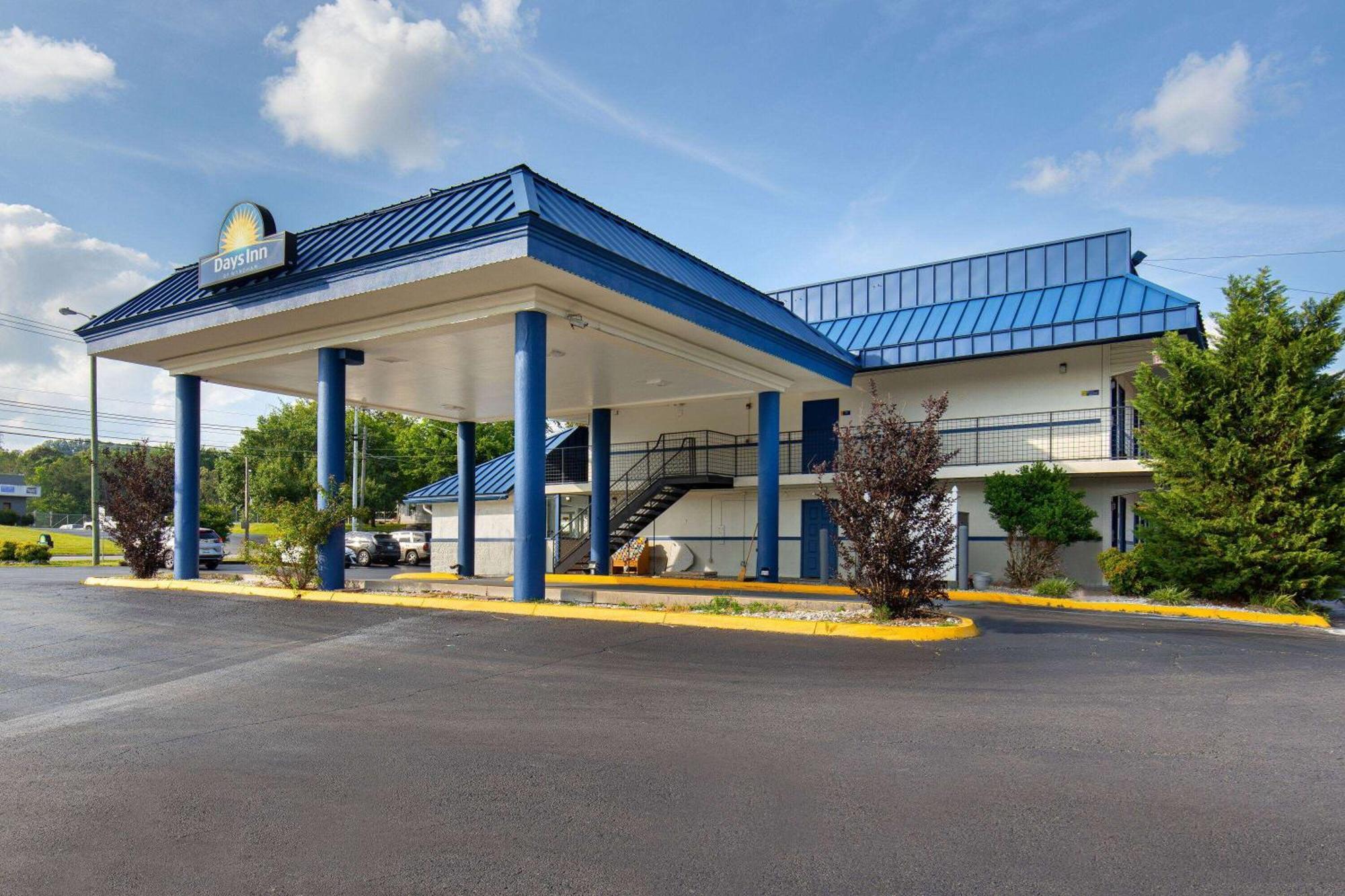 Days Inn By Wyndham Knoxville North Powell Exterior photo